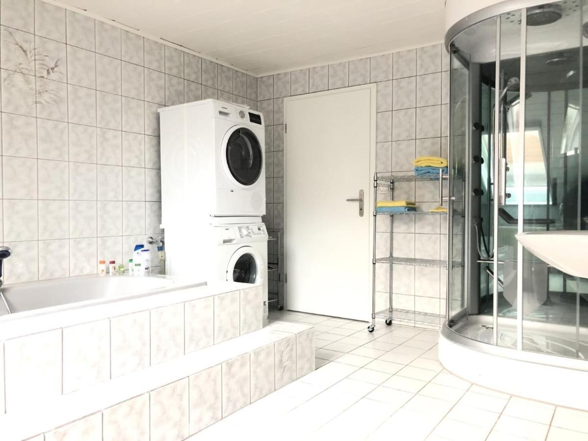 Ferienwohnung Auf Denkmalgeschuetztem Sturmhof グレーフラート エクステリア 写真