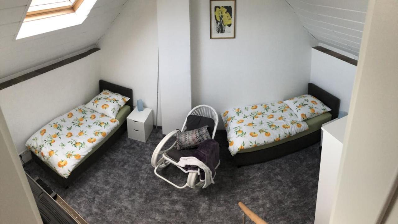 Ferienwohnung Auf Denkmalgeschuetztem Sturmhof グレーフラート エクステリア 写真